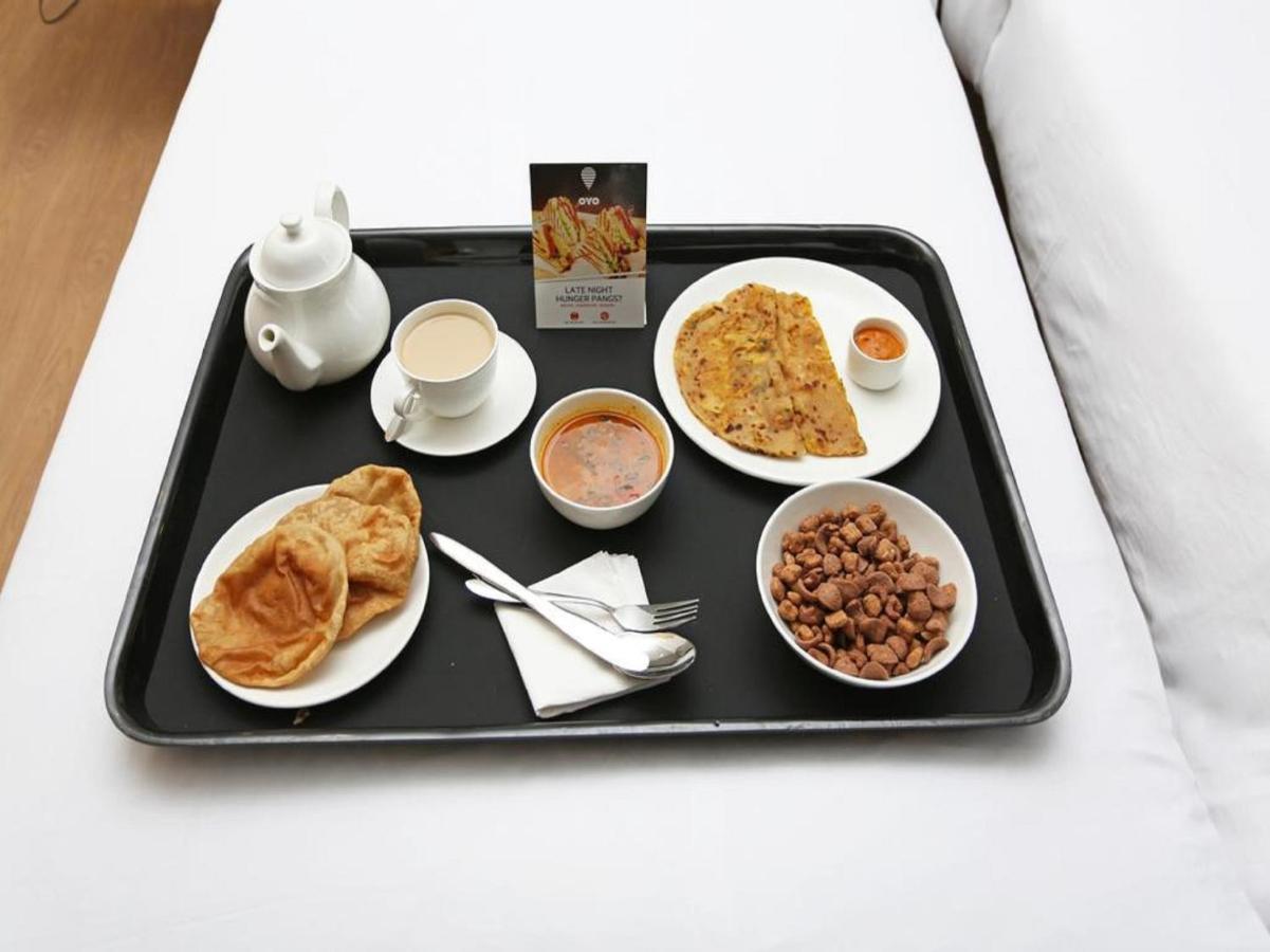 Oyo 40726 Classic Guest House ชิลลอง ภายนอก รูปภาพ